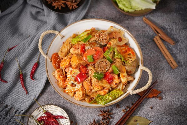 深圳餐饮：多元融合的美食之都》